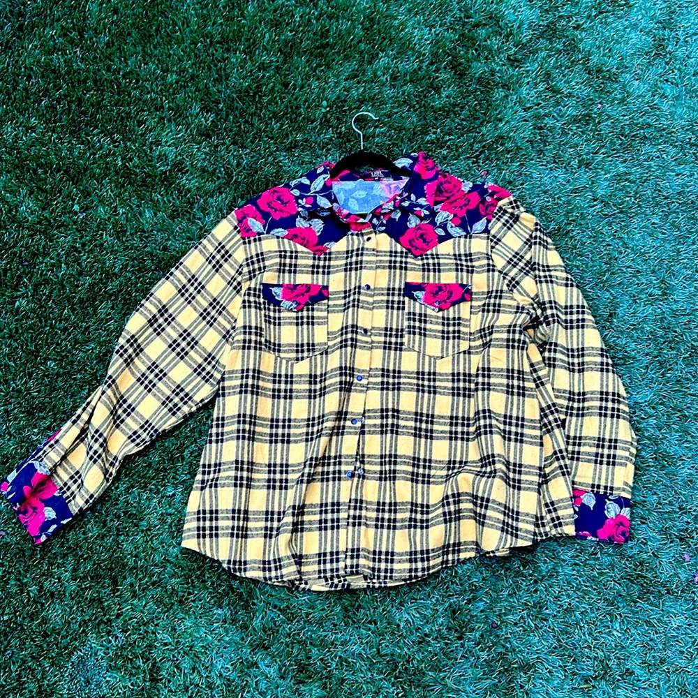 L&B Western Cowgirl Flannel Top